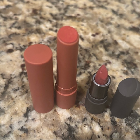 Lipstick Bundle - Picture 4 of 4